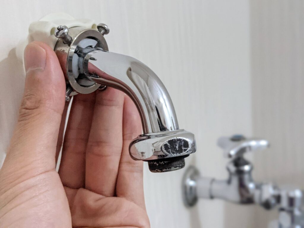 水漏れの原因と対処法