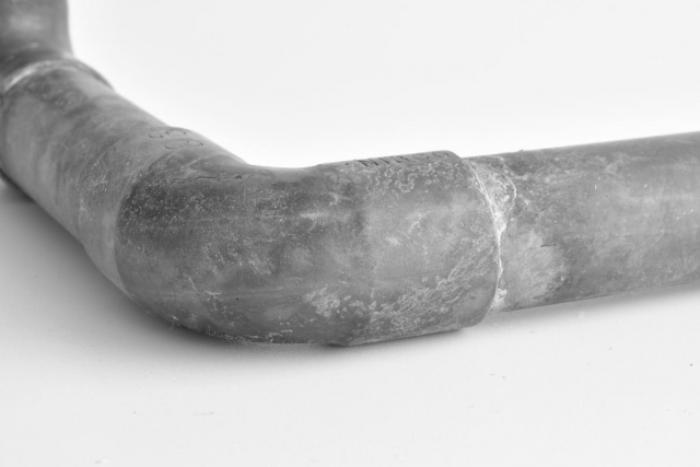 賃貸でお風呂の排水溝が臭いときの対応方法