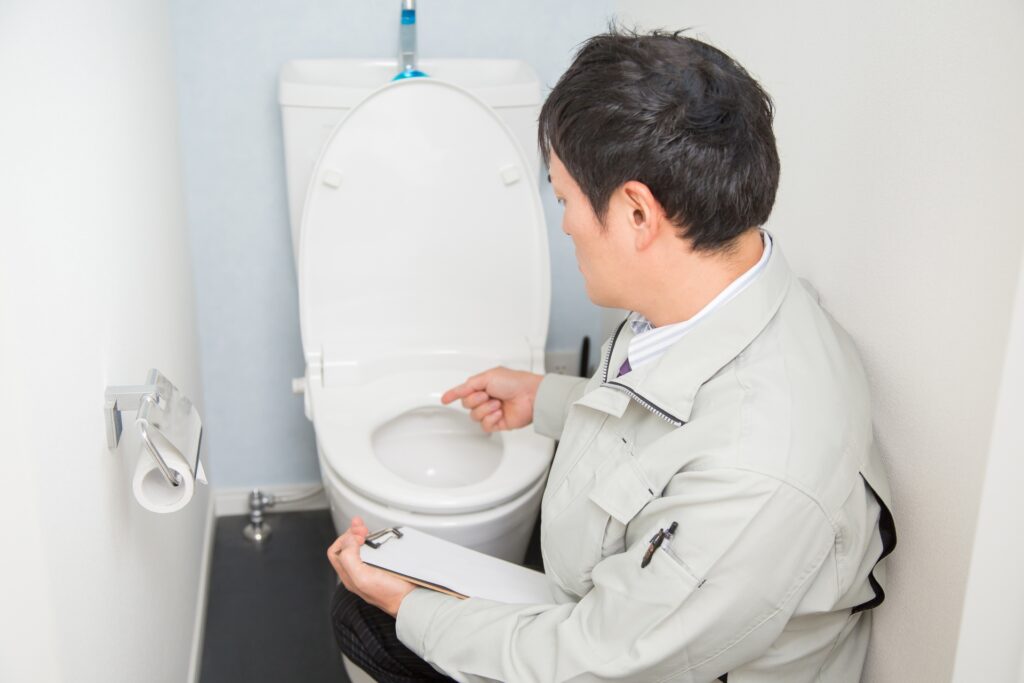 業者に依頼すべきトイレの水漏れとは？