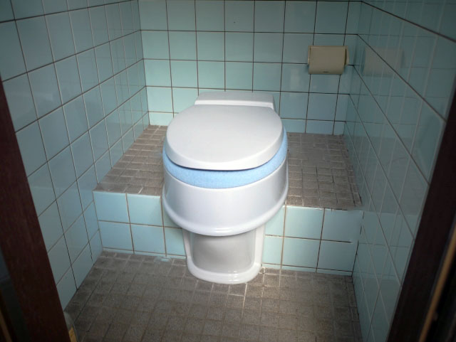 簡易タイプで和式トイレを洋式にする方法